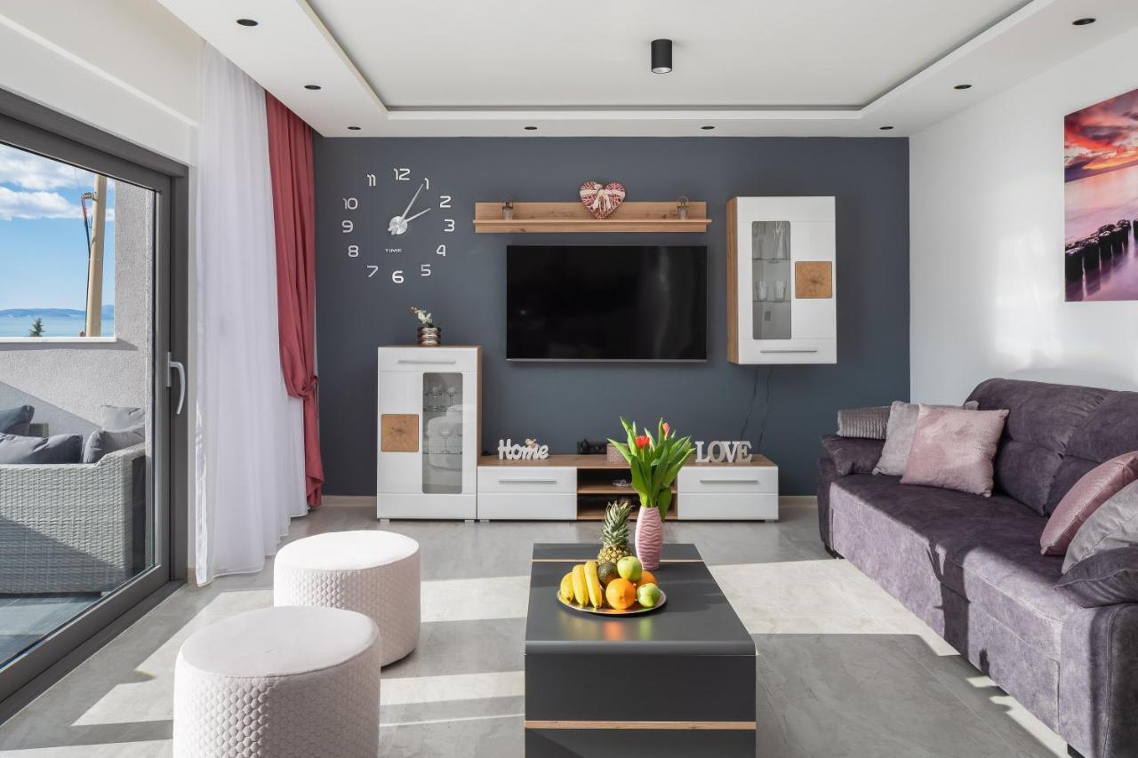 Luxury Apartment Lorena - Private Heated Pool - 耶塞尼采 外观 照片