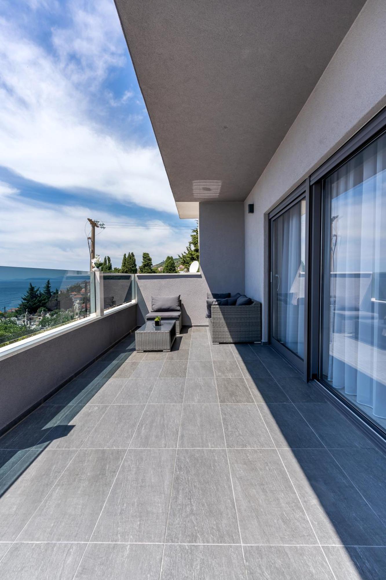 Luxury Apartment Lorena - Private Heated Pool - 耶塞尼采 外观 照片
